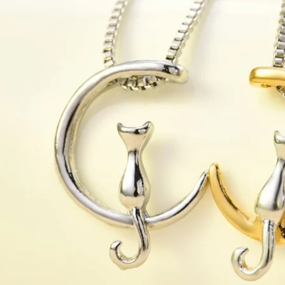 New Moon Cat Cute Animal Necklace Pendant - Picture 3 of 3